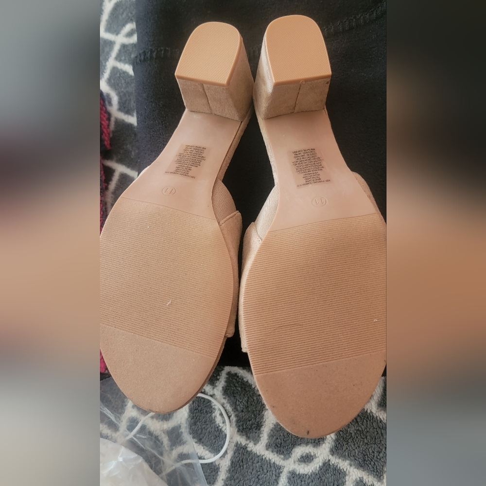 Studio 1886 Sandals - Picture 2 of 2